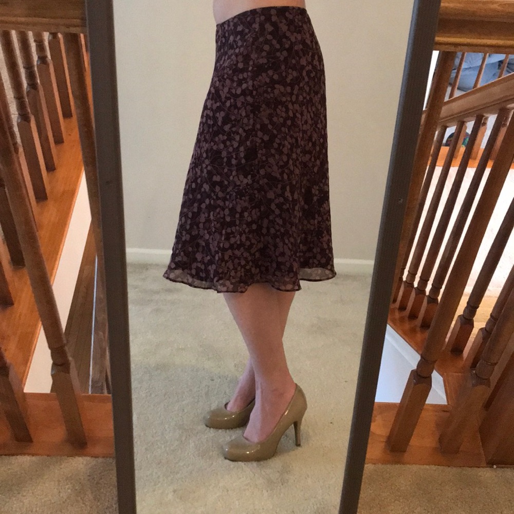 Size 6 Liz and Co skirt.